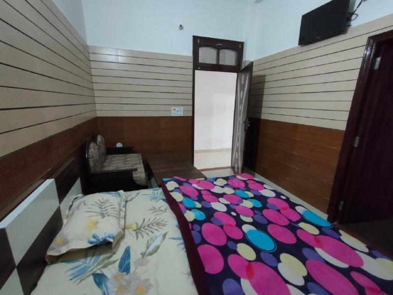 Arjun Guest House Патханкот Экстерьер фото